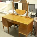837 1525 DRESSING TABLE